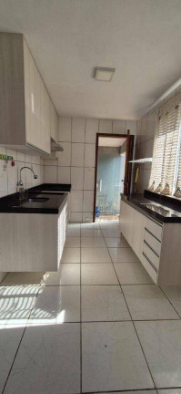 Imagem Casa com 2 Quartos à Venda, 130 m² em Conjunto Habitacional Jamile Dequech - Londrina