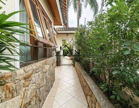 Imagem Casa com 4 Quartos à Venda, 450 m² em Horto Florestal - São Paulo Imagem Casa com 4 Quartos à Venda, 450 m² em Horto Florestal - São Paulo