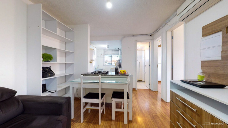 Imagem Imóvel com 2 Quartos à Venda, 48 m² em Vila Nova - Porto Alegre Imagem Imóvel com 2 Quartos à Venda, 48 m² em Vila Nova - Porto Alegre