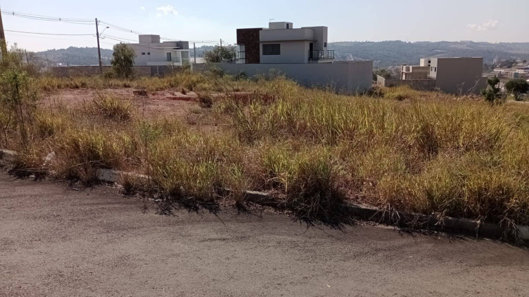 Terreno à Venda, 300 m² em Alto Da Boa Vista - Piedade