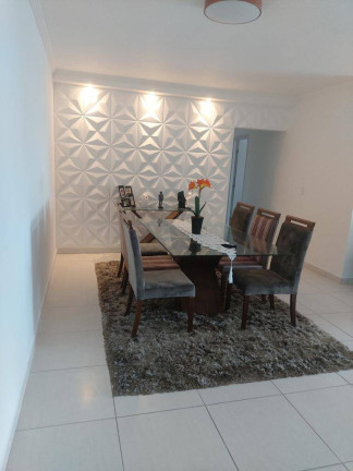 Apartamento com 3 Quartos à Venda,  em Vila Tupi - Praia Grande