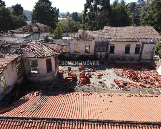 Imagem Imóvel com 146 Quartos à Venda, 11.500 m² em Região Da Abernéssia - Campos Do Jordão Imagem Imóvel com 146 Quartos à Venda, 11.500 m² em Região Da Abernéssia - Campos Do Jordão