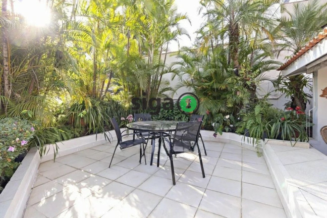 Imagem Casa com 3 Quartos à Venda, 318 m² em Cidade Jardim - São Paulo Imagem Casa com 3 Quartos à Venda, 318 m² em Cidade Jardim - São Paulo
