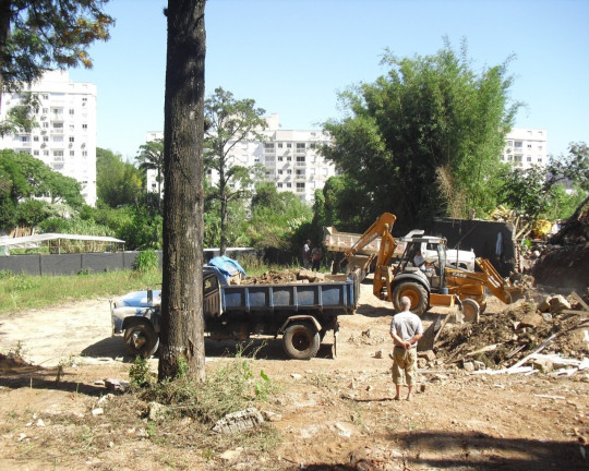 Imagem Terreno à Venda, 100 m² em Cavalhada - Porto Alegre
