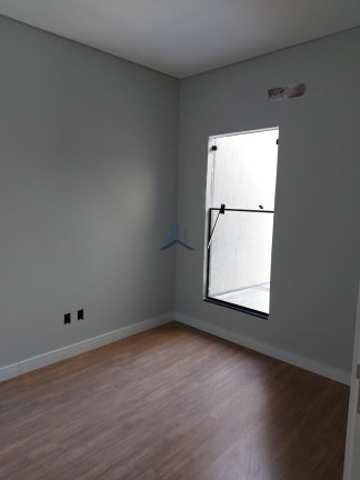 Imagem Sobrado com 3 Quartos à Venda, 135 m² em Floresta - Joinville