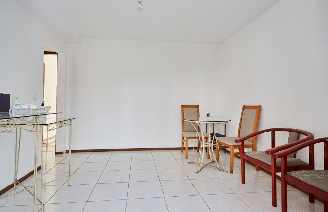 Imagem Casa com 4 Quartos à Venda, 353 m² em Batel - Curitiba