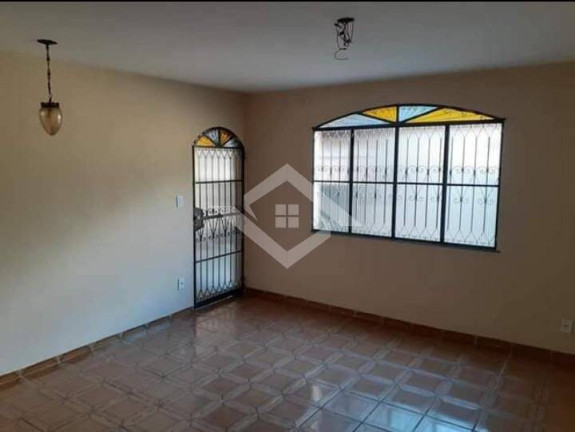 Imagem Casa com 7 Quartos à Venda, 120 m² em Campo Grande - Rio De Janeiro Imagem Casa com 7 Quartos à Venda, 120 m² em Campo Grande - Rio De Janeiro