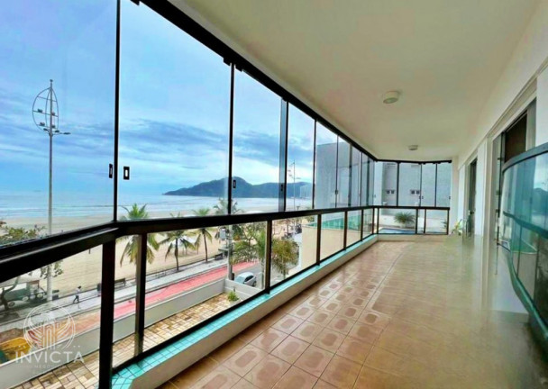 Imagem Apartamento com 3 Quartos à Venda, 205 m² em Centro - Balneário Camboriú Imagem Apartamento com 3 Quartos à Venda, 205 m² em Centro - Balneário Camboriú