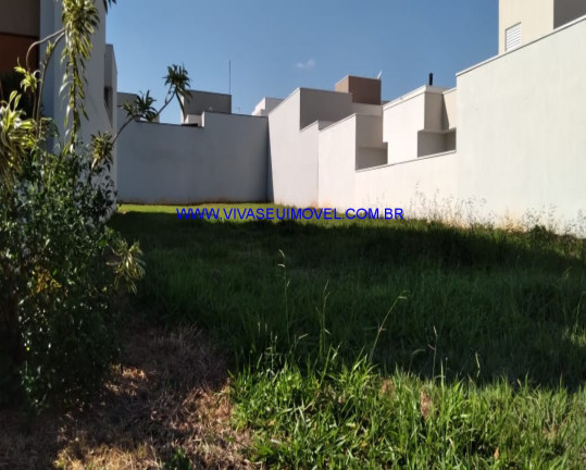 Imagem Terreno à Venda, 300 m² em Jardim Residencial Dona Lucilla - Indaiatuba
