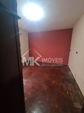 Imagem Casa com 3 Quartos à Venda, 220 m² em Capão Da Imbuia - Curitiba