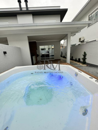 Imagem Sobrado com 3 Quartos à Venda, 131 m² em Nova Palhoça - Palhoça Imagem Sobrado com 3 Quartos à Venda, 131 m² em Nova Palhoça - Palhoça