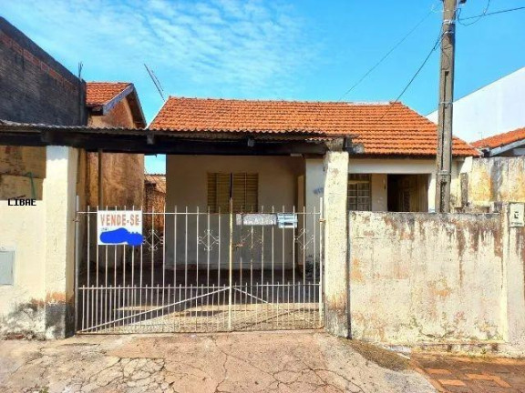 Imagem Casa com 4 Quartos à Venda, 90 m² em Vila Maria - Botucatu