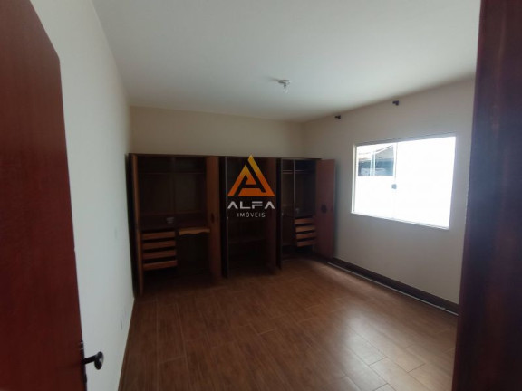 Imagem Casa com 3 Quartos à Venda, 120 m²