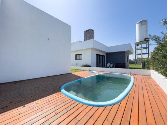 Imagem Casa com 3 Quartos à Venda, 150 m² em Araçá - Capao Da Canoa