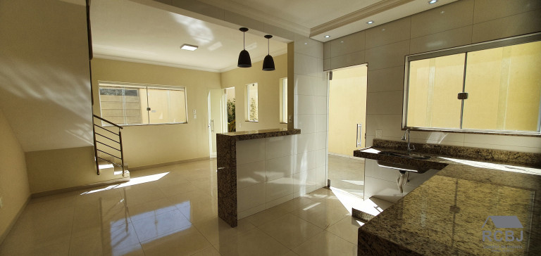 Casa com 3 Quartos à Venda,  em São Pedro - Esmeraldas