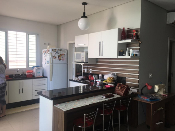 Imagem Casa com 3 Quartos à Venda, 180 m² em Cajuru Do Sul - Sorocaba Imagem Casa com 3 Quartos à Venda, 180 m² em Cajuru Do Sul - Sorocaba