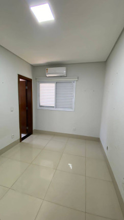 Imagem Casa com 3 Quartos para Alugar, em Jardim Imperial - Cuiabá Imagem Casa com 3 Quartos para Alugar, em Jardim Imperial - Cuiabá