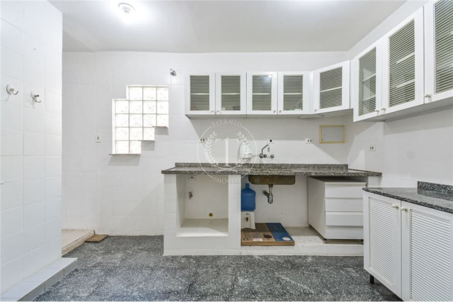 Imagem Casa com 4 Quartos à Venda, 205 m² em Campo Belo - São Paulo