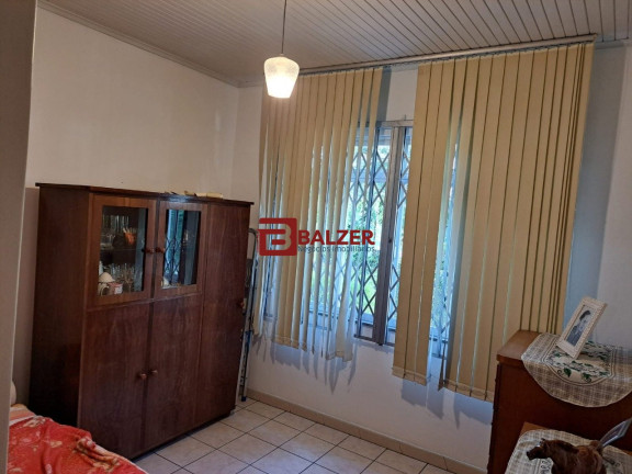 Imagem Casa com 8 Quartos à Venda, 410 m² em Agronômica - Florianópolis
