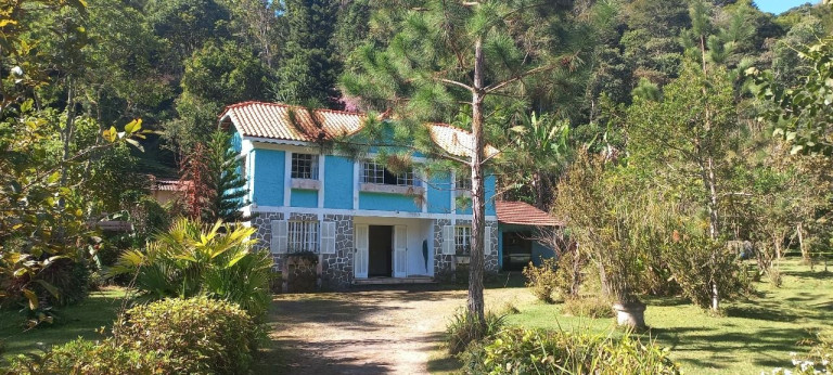 Imagem Casa com 3 Quartos à Venda, 134 m² em Albuquerque - Teresópolis Imagem Casa com 3 Quartos à Venda, 134 m² em Albuquerque - Teresópolis