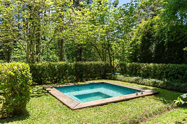 Imagem Casa com 5 Quartos à Venda, 552 m² em Vila Simonsen - Campos Do Jordão
