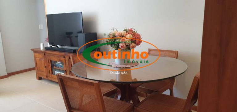 Imagem Apartamento com 2 Quartos à Venda, 65 m² em Tijuca - Rio De Janeiro Imagem Apartamento com 2 Quartos à Venda, 65 m² em Tijuca - Rio De Janeiro