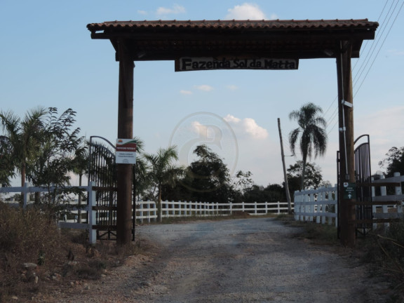 Imagem Fazenda à Venda, 800 m² em Parateí Do Meio - Jacareí Imagem Fazenda à Venda, 800 m² em Parateí Do Meio - Jacareí
