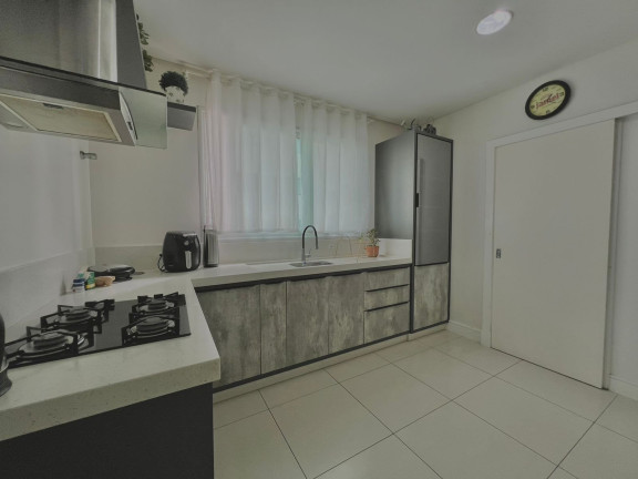 Imagem Apartamento com 3 Quartos à Venda, 158 m² em Centro - Balneário Camboriú Imagem Apartamento com 3 Quartos à Venda, 158 m² em Centro - Balneário Camboriú
