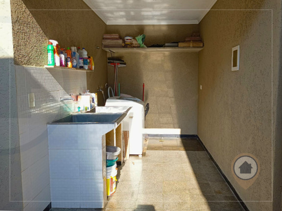 Imagem Casa com 3 Quartos à Venda, 250 m² em Vila Milton - Guarulhos