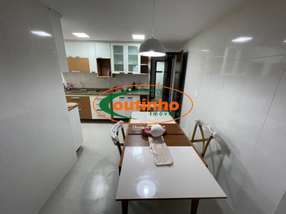 Imagem Apartamento com 4 Quartos à Venda, 150 m² em Tijuca - Rio De Janeiro Imagem Apartamento com 4 Quartos à Venda, 150 m² em Tijuca - Rio De Janeiro