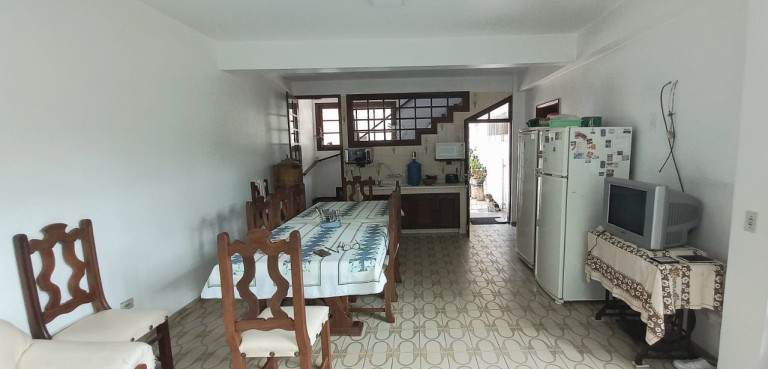 Imagem Casa com 6 Quartos à Venda, 430 m² em Barra Do Imbuí - Teresópolis