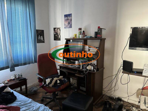 Imagem Casa com 4 Quartos à Venda, 400 m² em Andaraí - Rio De Janeiro Imagem Casa com 4 Quartos à Venda, 400 m² em Andaraí - Rio De Janeiro