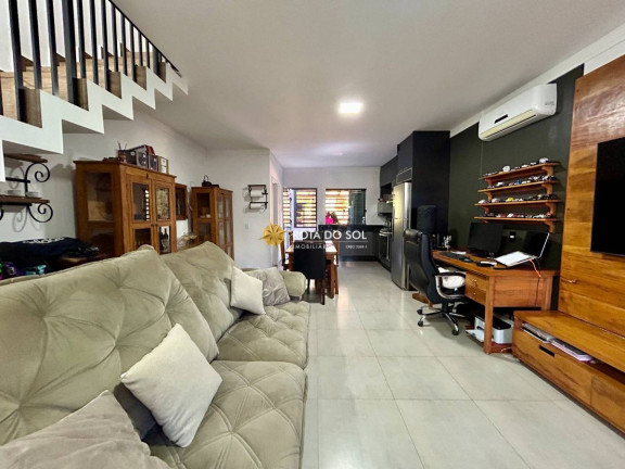 Imagem Sobrado com 2 Quartos à Venda, 86 m² em Bombas - Bombinhas Imagem Sobrado com 2 Quartos à Venda, 86 m² em Bombas - Bombinhas