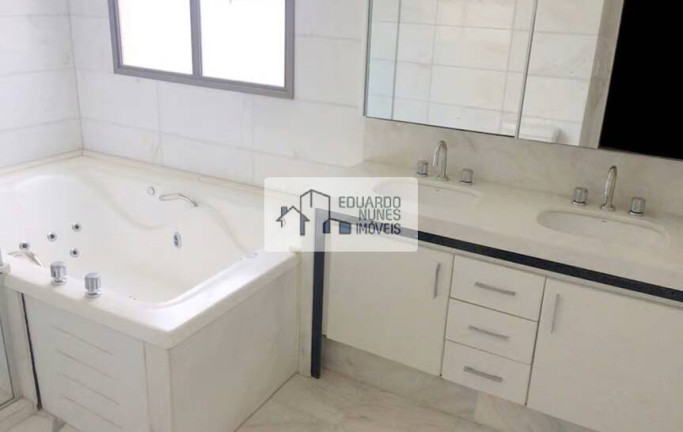 Imagem Apartamento com 4 Quartos à Venda, 227 m² em Belvedere - Belo Horizonte