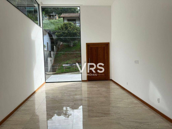 Imagem Casa com 3 Quartos à Venda, 268 m² em Albuquerque - Teresópolis Imagem Casa com 3 Quartos à Venda, 268 m² em Albuquerque - Teresópolis