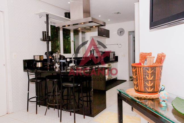 Imagem Casa com 6 Quartos à Venda, 800 m² em Praia Da Cocanha - Caraguatatuba Imagem Casa com 6 Quartos à Venda, 800 m² em Praia Da Cocanha - Caraguatatuba