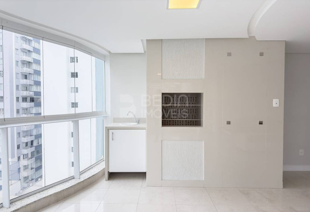 Imagem Apartamento com 3 Quartos à Venda, 138 m² em Centro - Balneário Camboriú Imagem Apartamento com 3 Quartos à Venda, 138 m² em Centro - Balneário Camboriú