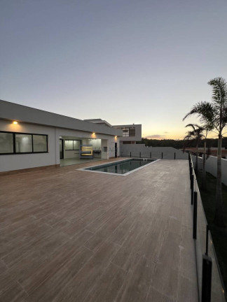 Imagem Casa com 4 Quartos à Venda, 790 m² em Interlagos - Vila Velha