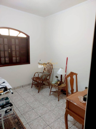 Imagem Casa com 5 Quartos à Venda, 250 m² em Jardim Senice - São Paulo