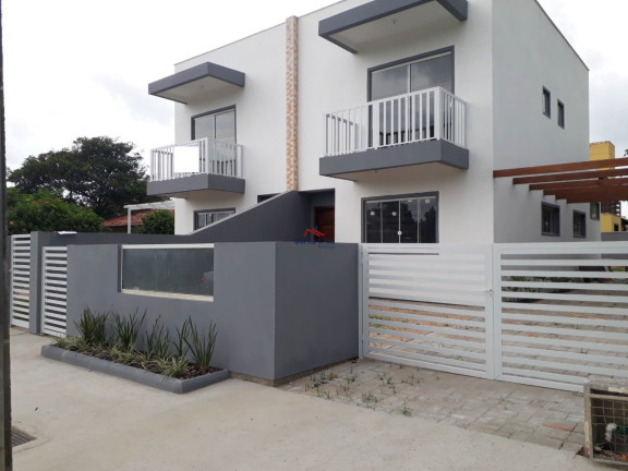 Sobrado com 2 Quartos à Venda, 109 m² em São João Do Rio Vermelho - Florianópolis