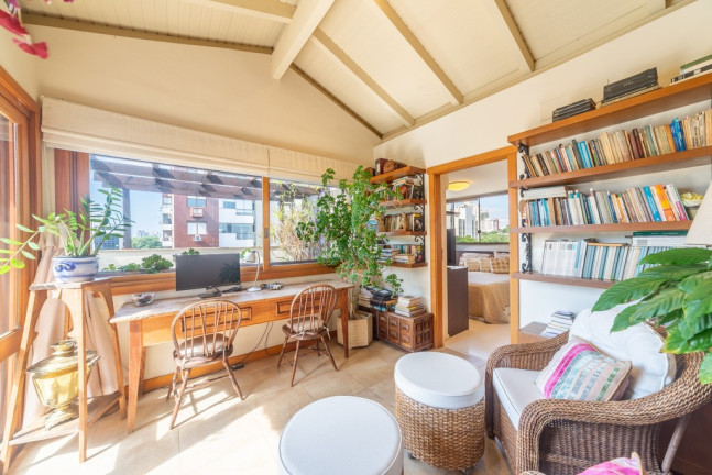 Imagem Imóvel com 4 Quartos à Venda, 330 m² em Bela Vista - Porto Alegre Imagem Imóvel com 4 Quartos à Venda, 330 m² em Bela Vista - Porto Alegre