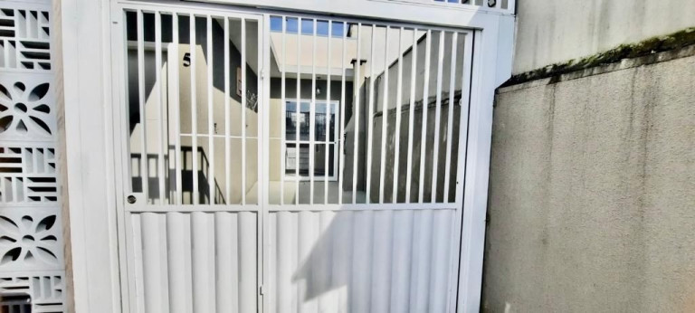 Imagem Casa com 3 Quartos à Venda, 61 m² em Cajuru - Curitiba