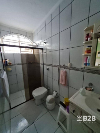 Imagem Casa com 3 Quartos à Venda, 210 m² em Vila Nova Cidade Universitaria - Bauru