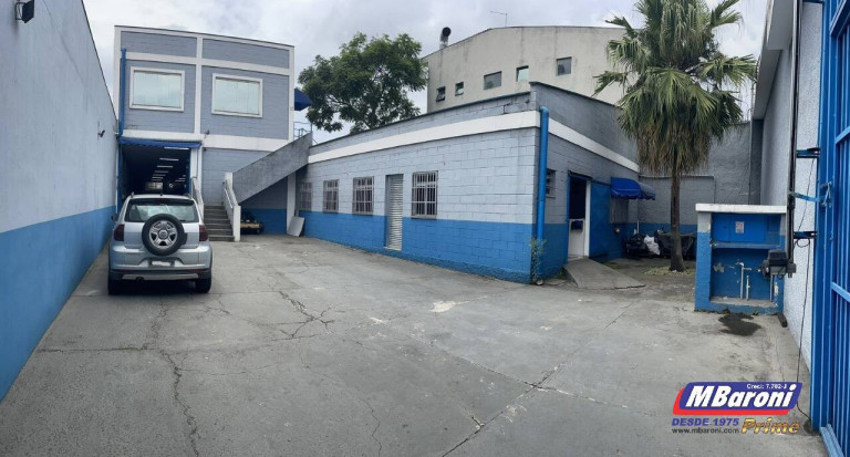 Galpão à Venda, 688 m² em Sacoma - São Paulo
