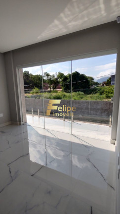 Imagem Casa com 3 Quartos à Venda, 240 m² em Itapebussu - Guarapari