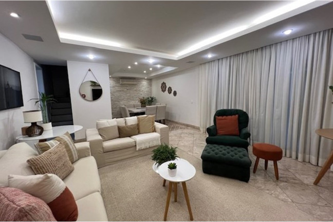Imagem Casa com 6 Quartos à Venda, 221 m² em Barra Da Tijuca - Rio De Janeiro Imagem Casa com 6 Quartos à Venda, 221 m² em Barra Da Tijuca - Rio De Janeiro