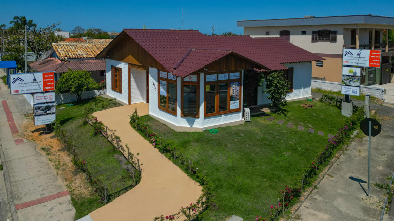 Imagem Casa com 4 Quartos à Venda, 204 m² em Zona Sul - Balneário Rincão