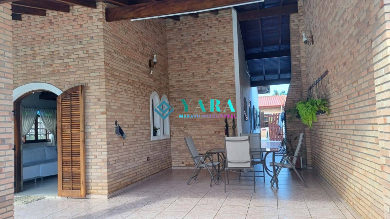 Imagem Casa com 1 Quarto à Venda, 418 m² em Maranduba - Ubatuba Imagem Casa com 1 Quarto à Venda, 418 m² em Maranduba - Ubatuba