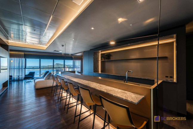 Sala Comercial à Venda, 92 m² em Centro - Itajaí