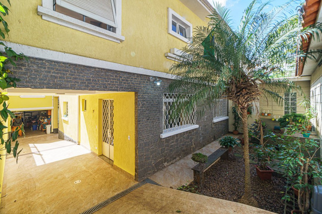 Casa com 4 Quartos à Venda, 300 m² em Vila Monumento - São Paulo